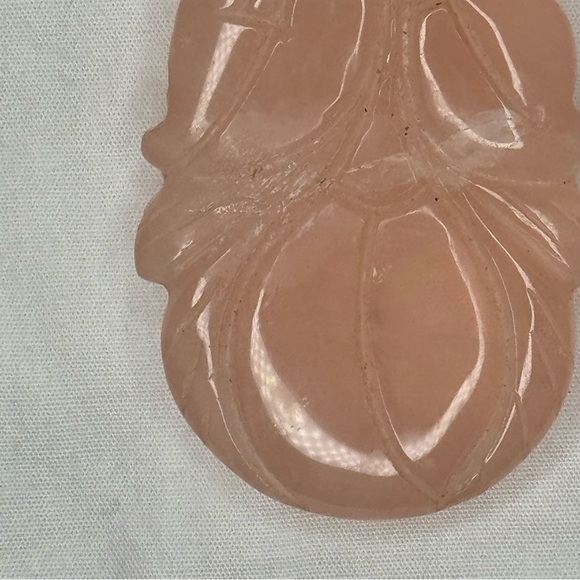 Vintage Hand Knotted Rose Quartz Necklace With Large Carved Peach Pendant - Picture 8 of 11